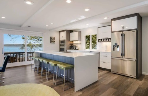 Glen Arbor House | Big Glen Lakefront in Glen Arbor with Hot Tub!