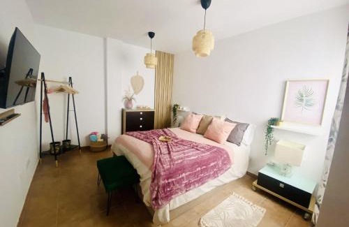 Adeje House | Big House Adeje Deluxe by Deihu Experiences