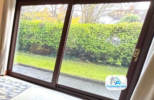 Chapeltown House | Big House | Great for Golfers | Close to Airport