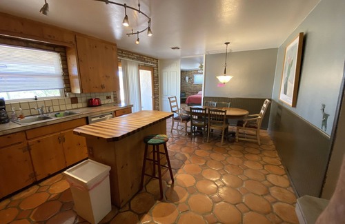 Wickenburg House | Big Ol' Ranch House With Pool And Barn