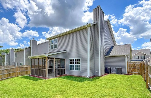 Ashley Oaks House | Big Orange Basecamp