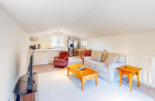 Mendocino House | Big River Cottage
