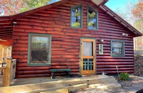 Unaka Cabin | Big Rock Ridge - Easy Access!