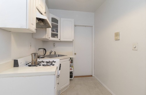 Upper East Side House | Big room at 329 # 8 (two bedroom without living room)