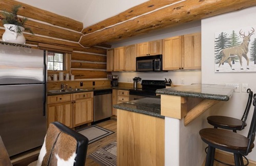 Powder Ridge Cabin | Big Sky Vacation Rentals: PR Red Cloud 10