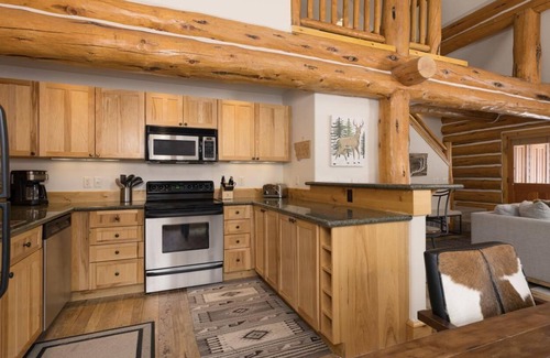 Powder Ridge Cabin | Big Sky Vacation Rentals: PR Red Cloud 10