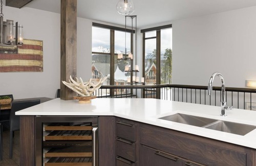 Powder Ridge Ski Chalet | Big Sky Vacation Rentals: Homestead 14 Claim Jumper