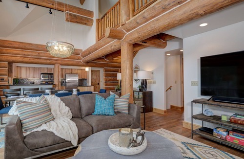 Powder Ridge Cabin | Big Sky Vacation Rentals: PR Rosebud 26
