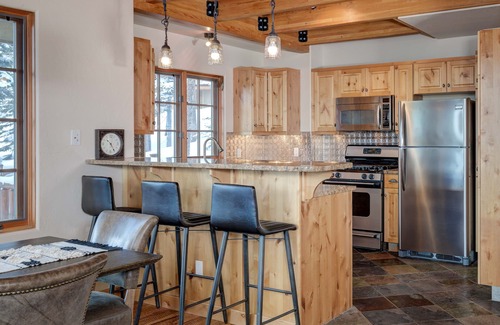Big Sky Ski Chalet | Big Sky Vacation Rentals: MMH 4 Harvest Moon