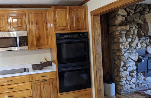 Altamont House | Big Summer Discount-nPrivate Quite 1600 SF Cabin house