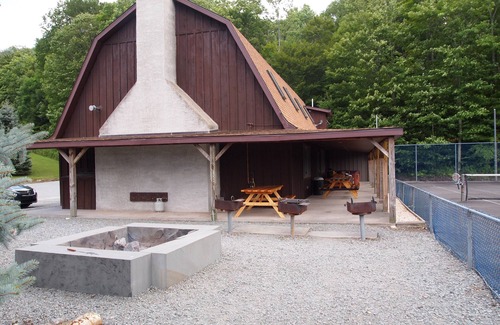 Union Dale House | Big Time Recreation And Entertainment Within A Few Miles Of Elk Mountain