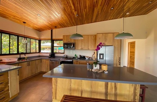 Samara House | Big Views, Pool, Extremely Private 4-Bdrm Home