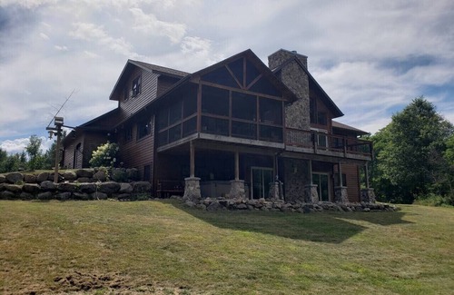 Necedah Cabin | Big Woods and Yellow River