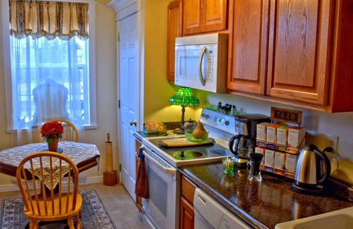 Cedar City Bed & Breakfast | Big Yellow Inn