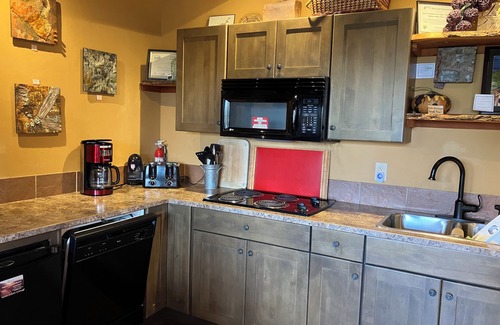 Okanagan-Similkameen Cottage | Bighorn Ridge 2-suite/1 bedroom EACH (SEPARATELY PRICED) Guest House - Bighorn Ridge-suite 2