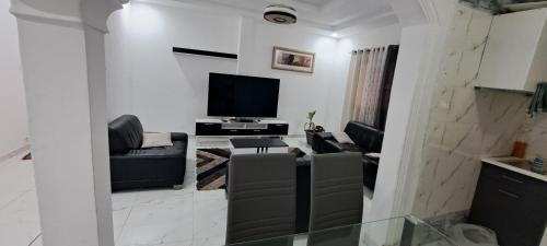 Kerr Serign Apartment | Bijilo Comfort Residence