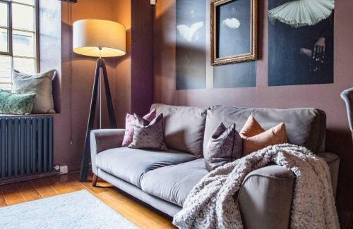 Plymouth Apartment | Bijou Suite15