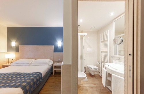 Torbole sul Garda Hotel | BIKE HOTEL CARAVEL