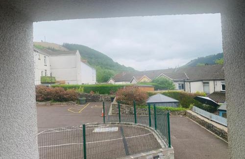 Merthyr Vale House | Bike Park 5 miles2-Bed cottage in Merthyr Vale