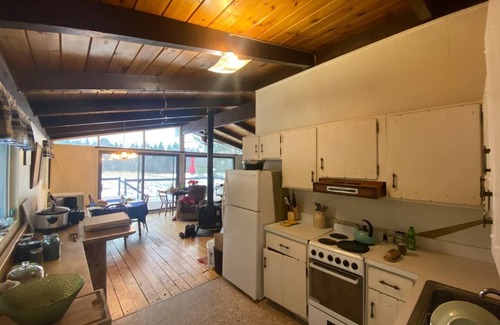 East Burke Ski Chalet | Bike & Ski Chalet in Amazing Location - Great for Groups and Families