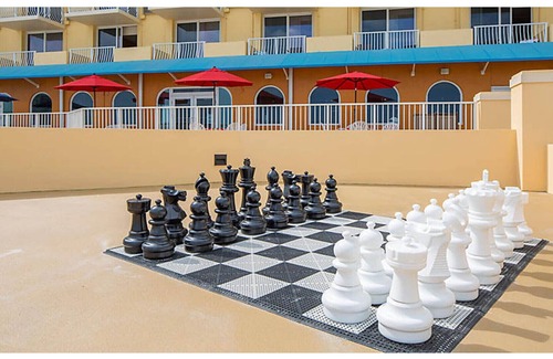Ormond Shores Apartment | BIKE WEEK Daytona- Underground Parking- Casa Del Mar Resort