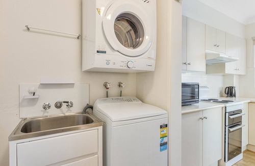 Bilinga Apartment | Bilinga Gardens 3 - Bilinga/North Kirra Beachfront - Min. 3 Night Stays!