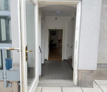 Brigittenau Apartment | Billiard Apartment for 4