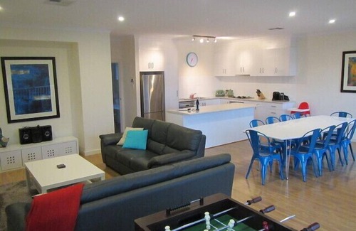 Hayborough House | Billila at Hayborough, Victor Harbor - family friendly with sea views