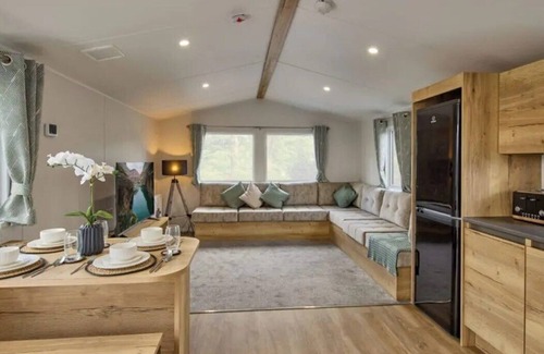 Great Billing Ski Chalet | Billing Aquadrome Holiday Park Silver 3 Bed Caravan CD25
