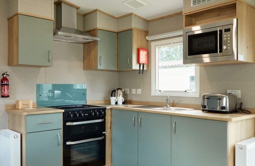 Great Houghton Ski Chalet | Billing Aquadrome Silver 3 Bed Caravan SI25