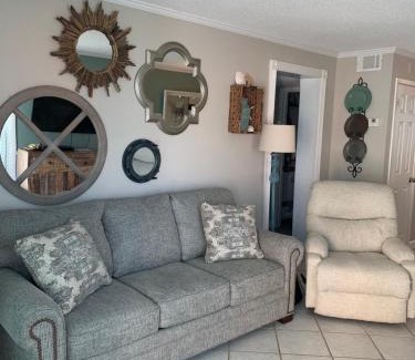 Gulf Shores Apartment | Bill’s at Gulf Shores