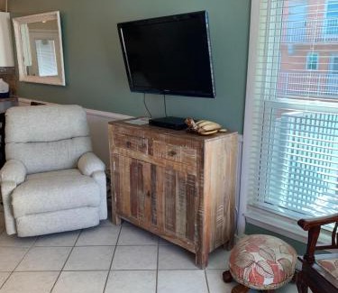 Gulf Shores Apartment | Bill’s at Gulf Shores