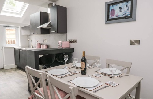 Dearham House | BILLY'S COTTAGE, pet friendly, with a garden in Dearham