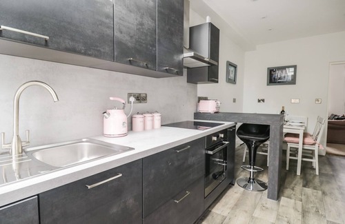Dearham House | BILLY'S COTTAGE, pet friendly, with a garden in Dearham