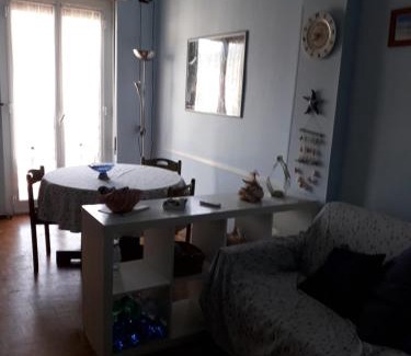 Arma di Taggia Apartment | Bilocale in palazzo quinto piano con ascensore