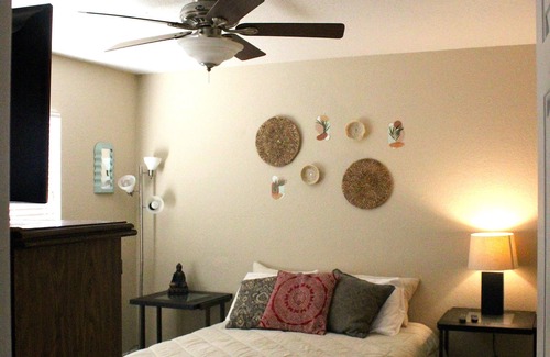 Live Oak House | Biltmore Bliss Charming 3-bedroom house with AC, WiFi