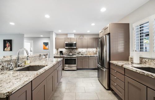 Biltmore Highlands House | Biltmore Highlands by Porter Luxury Home wPrivate Pool and Mountain Views