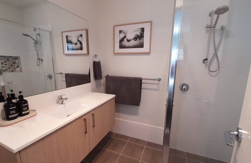 Burrill Lake House | Bimbala Dolphin Point- 4 bedroom coastal home