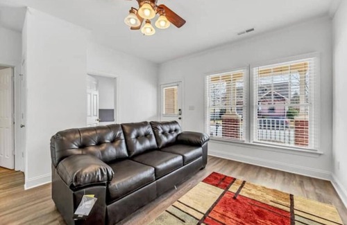 Greensboro House | Bingham Beauty Travel Home