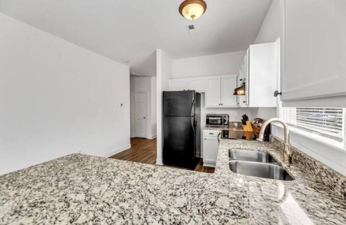 Greensboro House | Bingham Beauty Travel Home