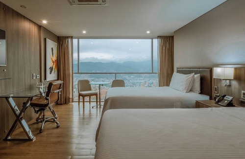 El Poblado Hotel | Binn Hotel