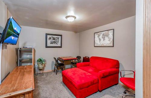 Piedmont Apartment | Binns and Bed