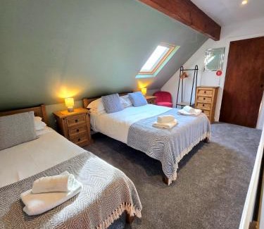 Hope Valley House | Birch Cottage
