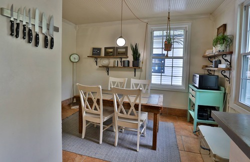 Highmount House | Birch Creek Retreat ~ 8br, 8ba, New Hot Tub + Sauna