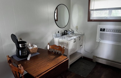 Hayward Resort | Birch Point Resort Kitchenette #12 - Lake Nelson, Hayward