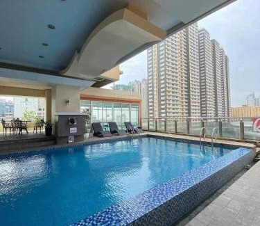 Ermita Night District Apartment | Birch Tower Malate Manila by T&T