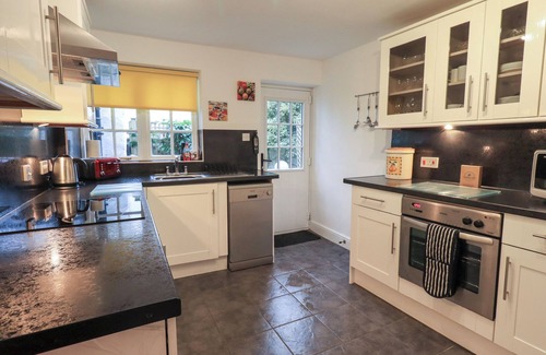 Ambleside Cottage | BIRCHCROFT, pet friendly, character holiday cottage in Ambleside