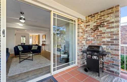 Mollymook Apartment | Birchgrove Collers Beach - pet-friendly apartment