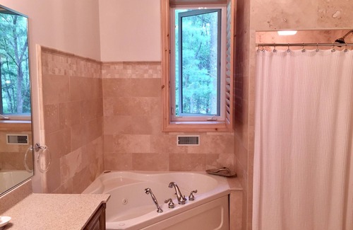 Bracebridge Cottage | Birchview - Muskoka Lakefront Retreat