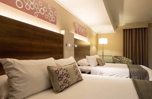 Ekurhuleni Hotel | Birchwood Hotel and OR Tambo Conference Centre
